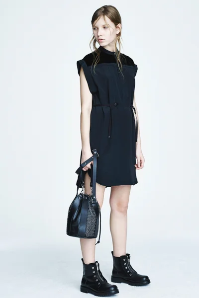 Look 15